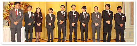 2010年度 合格祝賀・交流会の様子1