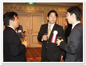 2012年度 合格祝賀・交流会の様子4