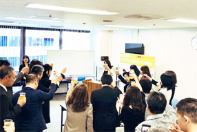 名古屋駅前本校 交流会の様子3