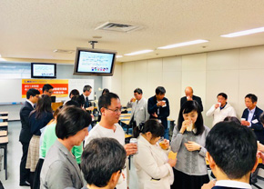 梅田駅前本校 交流会の様子4