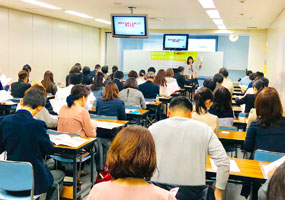 梅田駅前本校 交流会の様子4