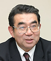 講師