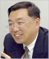 講師