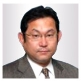講師
