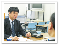 森本 楽氏(社団法人中小企業診断協会相談役/アイコンサルティング協同組合理事長)