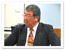 佐々木 健 氏 （元日本土地家屋調査士会連合会理事）