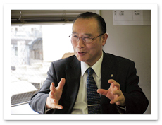 山口 達夫氏 日本司法書士会連合会副会長/日本司法書士政治連盟名誉会長/司法書士
