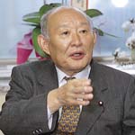 藤井　裕久氏
