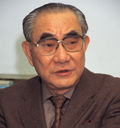 安田平八氏