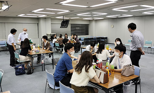 新宿エルタワー本校 合格者交流会 写真2