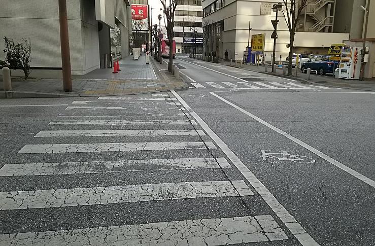 ５_横断歩道（グランヴィア→交差点）.JPG