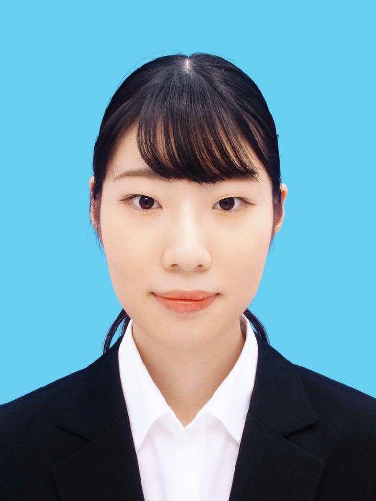 23Z10434_小澤　由佳_顔写真.jpg