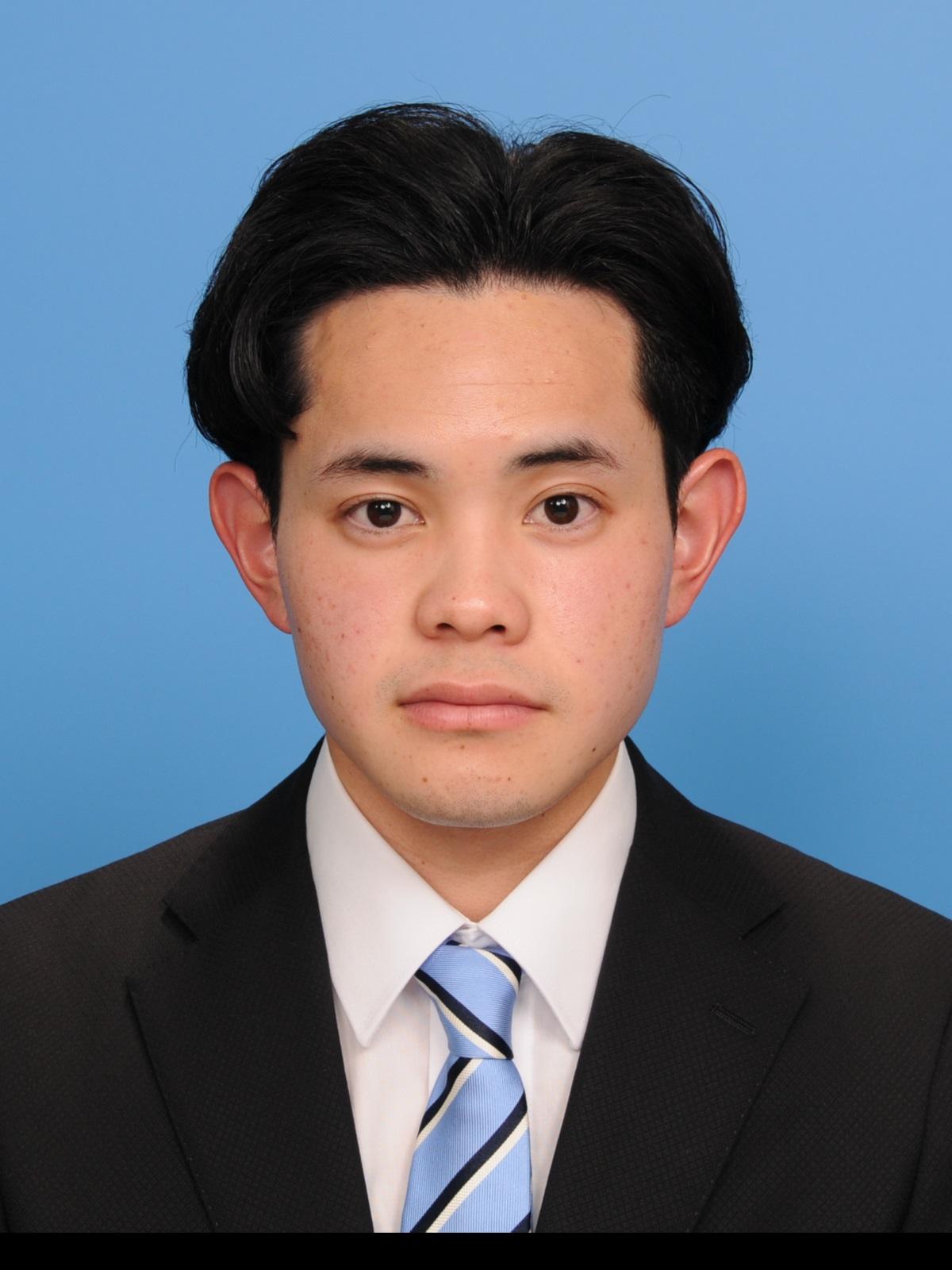 23X13460_宮原 真之介_顔写真.jpg