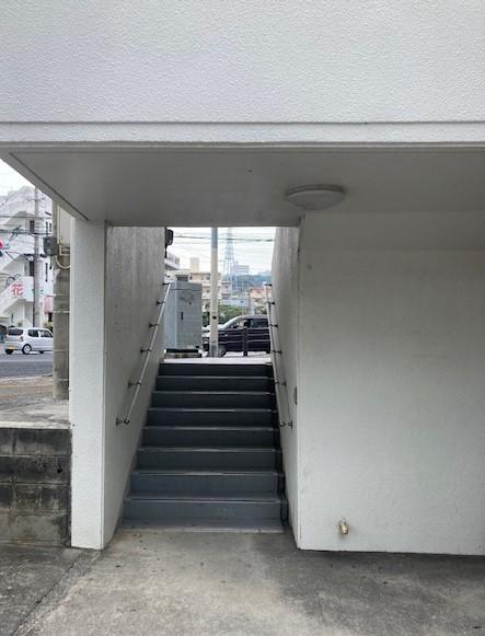 高原校駐車場④.jpg