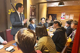 �j���E�𗬉�̗l�q1