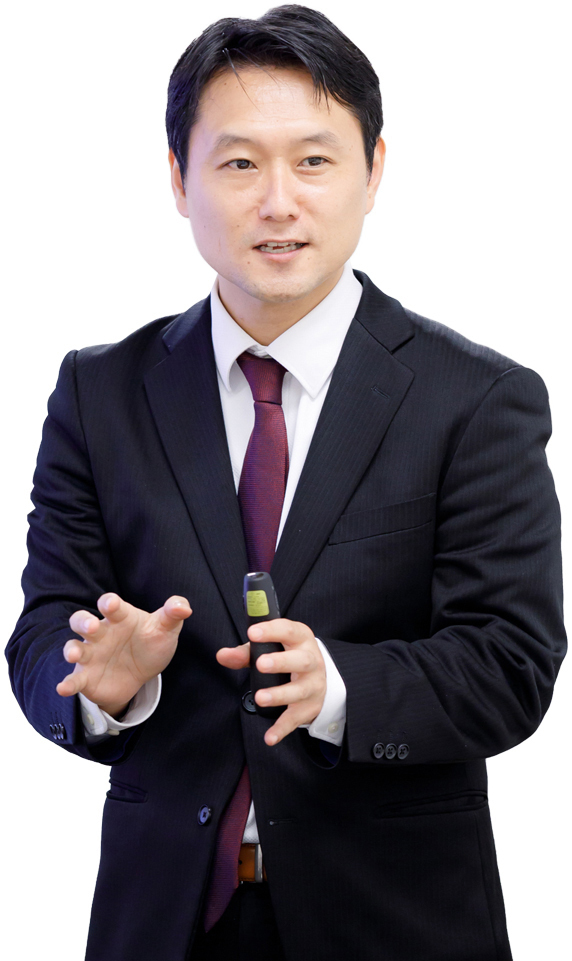 登壇講師